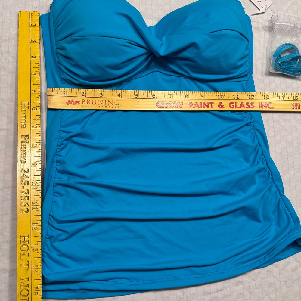Ladies Size M Anne Cole Aqua Swimsuit top Ladies . New with‎ Tag